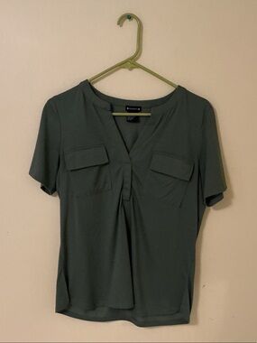 Olive Green Short Sleeve V-Neck Utility Pocket Top